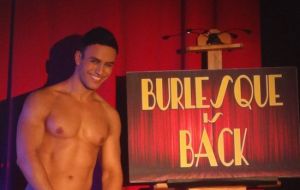 broadway bares burlesque back