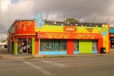 toyjoy_exterior_jacobt