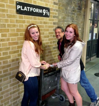 ES london nieces 9 34 platform 0813